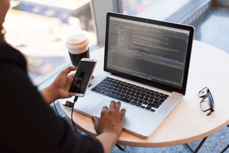 5 Things You Must Know Before You Hire A Mobile App Developer